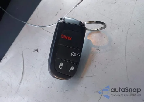 2022 Chrysler 300 Touring z USA, uszkodzony, nr VIN 2C3CCAAG1NH236749